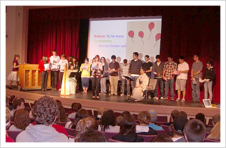 生徒達の朗読講演風景