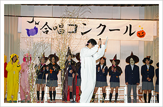 (�ʐ^)�n���E�C�[���̈ߑ��Łu�s�����I�v